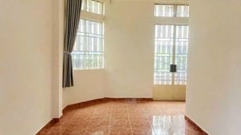 Cho thuê Nhà NC Hẻm xe hơi gồm 4 Tầng, có 3PN và 3WC