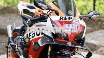 Honda CBR1000RR Repsol 2015 Model 2015