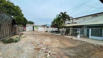 Bán đất hẻm oto 5m đường lê trọng tấn Dt: 6,8x15m / 100m2 giá 10 tỷ