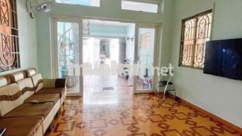 Nhà trệt 90m2 nở hậu, 2 phòng ngủ, 1 phòng khách rộng gần chợ Phú Lâm
