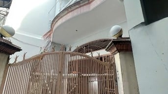 Nhà 2 tầng ngay chợ Rạch Ông P.Chánh Hưng. Giá 3.8 tỷ TL