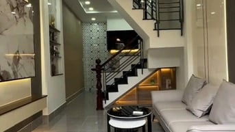 Chỉ 1 tỷ 450 có ngay nhà nhỏ xinh 36 m2 ở Nguyễn Văn Đậu, BT. 1T1L