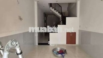 Cho thuê nguyên căn nhà trống sạch sẽ, 2pn2wc, Nguyễn Văn Lượng P10 GV