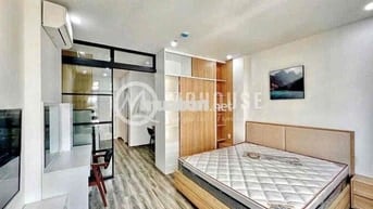 Cho Thuê Căn 1PN Full Nội Thất Gỗ Xịn , 40m2 , View Landmark 81