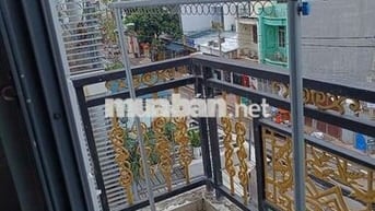 Phòng balcon có gác mặt tiền đường 38 Hiệp Bình Chánh gần chợ HiệpBình
