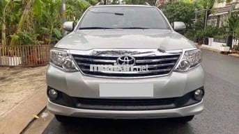 Toyota Fortuner 2013 Xăng Tự động Bạc