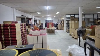 Tại quận 4 cần tuyển nhân viên phụ kho.Làm việc tại chi nhánh mới 