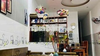 Nhà hẻm ô tô, không ngập lụt 2ty850