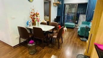 Cần bán căn nhà phố Đội Cấn. SĐ riêng 22m2x7 tầng, cách phố 20m. 5,9ty