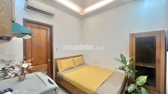 PHÒNG FULL NỘI THẤT GIÁ SIÊU RẺ NGAY TRUNG TÂM QUẬN 1 KHU VỰC SẦM UẤT