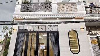 Chính chủ bán nhà trục chính hẻm 147 (LT 12-20) đường Nguyễn Văn Cừ