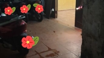 Cho thuê phòng tầng 3 gần mặt phố Trương Định, điện nước khép kín