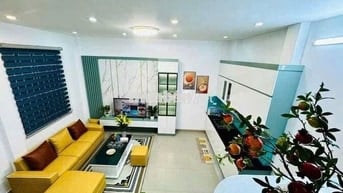 Bán nhà Bùi Xương Trạch 28m2,trước nhà 2.5m thoáng sáng, cách ô tô 20m