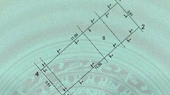 42m² LẠC LONG QUÂN_đỗ ÔTÔ trong nhà, khu phân lô quân đội, uy tín.