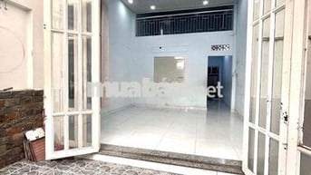 CHO THUÊ NHÀ NGUYÊN CĂN 2PN 2WC 80m2 NHÀ TRỐNG TẠI LÊ ĐỨC THỌ P15