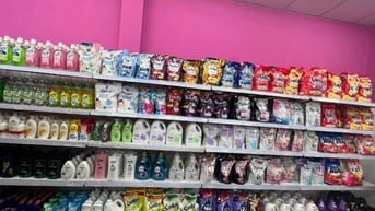 CỬA HÀNG MỸ PHẨM CẦN TUYỂN NHÂN VIÊN