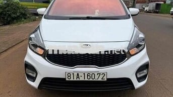 Kia Rondo 2018 Số sàn màu Trắng