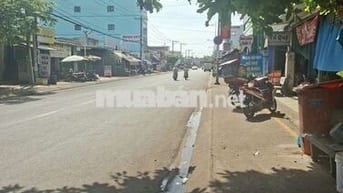 Bán nhà nguyên căn mặt tiền đường Lê A - Long Khánh.