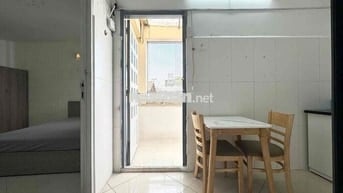 🏡CĂN HỘ 1PN BAN CÔNG FULL NT, THANG MÁY, GẦN ĐẠI HỌC KINH TẾ Q10