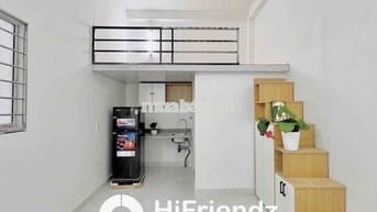 DUPLEX TỦ ĐỒ TÍCH HỢP CẦU THANG - HIỆN ĐẠI - NGAY ETOWN CỘNG HOÀ