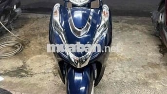 BÁN XE LEAD 2022 máy 4val lướt 4900km bstp sang te