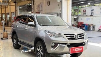 Toyota Fortuner 2019 Bạc 42.000km siêu cọp