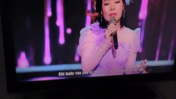 BÁN TI VI 37 SUM SUNG LONG BIÊN HÀ NỘI 