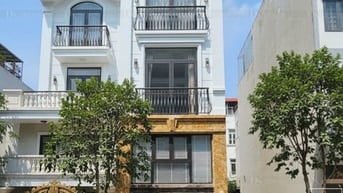 NHÀ ĐẸP LUNG LINH CHỜ CHỦ XINH RƯỚC ĐÓN TẾT