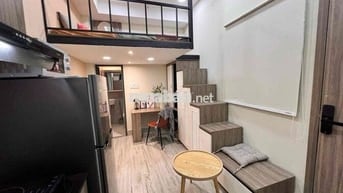 Căn hộ dịch vụ có gác đầy đủ nội thất đường Hồ Văn Huê