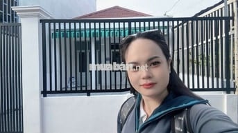 BÁN NHÀ CẤP 4- DT 135M2- NGANG 6M- NHÀ BÈ- HẺM XE TẢI- GIÁ NHỈNH 4 TỶ.