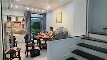 Giáp Tân Bình,Cạnh Âu Cơ bán nhà mặt tiền, 4 tầng, 4×18, Nhỉnh 12ty