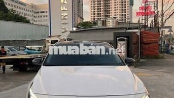 Hyundai Elantra 2022 Màu Trắng Đặc Biệt (Xe nhà)