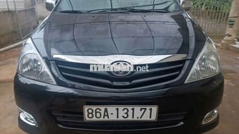 Toyota Innova Đen Số sàn 7 chỗ
