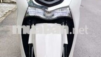 Honda SH màu Trắng như mới cần đổi xe