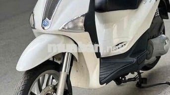 piaggio liberty 3v ie xe đẹp còn như mới chính chu
