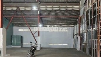 Cho thuê kho xưởng Q4 DT 500m2 trần cao 8m có Pccc tự động