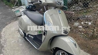 Piaggio Vespa GTS 150 Classic 2025 Be 2200km