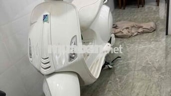 Piaggio Vespa Justin Bieber 125cc Trắng