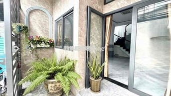 BÁN NHÀ HXH TÂN BÌNH - ÂU CƠ - NHÀ ĐẸP Ở NGAY HƠN 50m2 - SỔ HỒNG RIẾNG