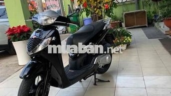 Cần bán con xe Sh150Ý đời 208 xe Chính chủ