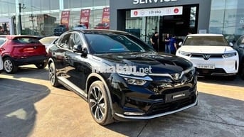 VinFast VF8 PLUS 2023 màu Đen FULL Adas