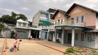 Đất 5x19m, Shr, Vị Trí Đẹp - Giá TỐT đg xe TẢI ngay LÊ THị HÀ