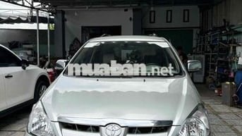 Toyota Innova 2006 G - 40000 km