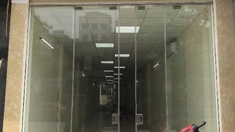 Chính chủ bán nhà đẹp mặt phố Nguyễn Xiển