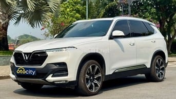VinFast Lux SA Plus 2019 - Màu trắng - 5v3km
