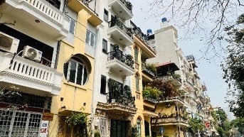 Giá Đầu Tư Phố Nguyễn Văn Huyên - 102M2* 22 Tỷ - KD Cho Thuê.