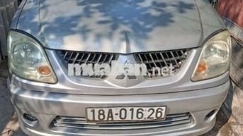 Mitsubishi Jolie 2004 Bạc .