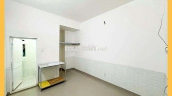 CHO THUÊ TRỌ GẦN NGÃ 4 HÀNG XANH, HUTECH, HỒNG BÀNG, UEF, BX MIỀN ĐÔNG