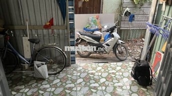 Nhà nguyên căn gần chợ hiệp bình