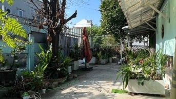 CẦN CHO THUÊ KHO NỀN GHẠCH MEN SẠCH SẼ TIỆN SX VÀ Ở